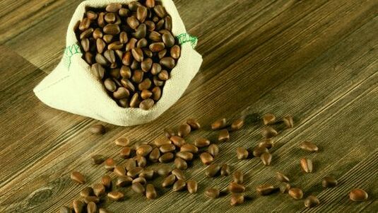 Parasites cedar nuts